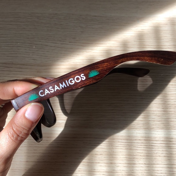 NWT! Casamigos Faux Wood Wayfarer Sunglasses - Picture 6 of 11